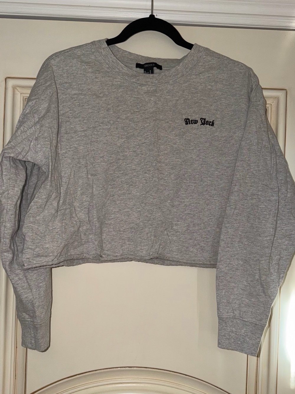 Forever 21 Cropped Gray 'New York' Crewneck Sweatshirt